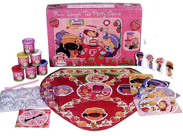 Strawberry Shortcake Fun Dough Tea Party Game