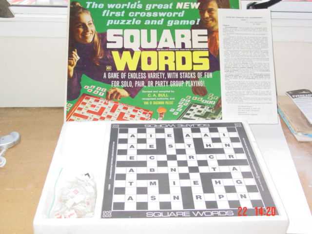Squarewords