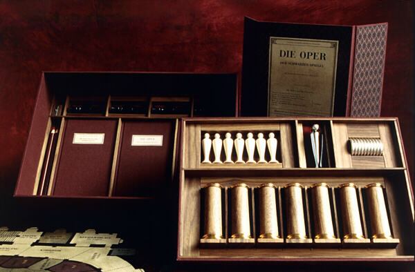 Die Oper der Schwarzen Spiegel
