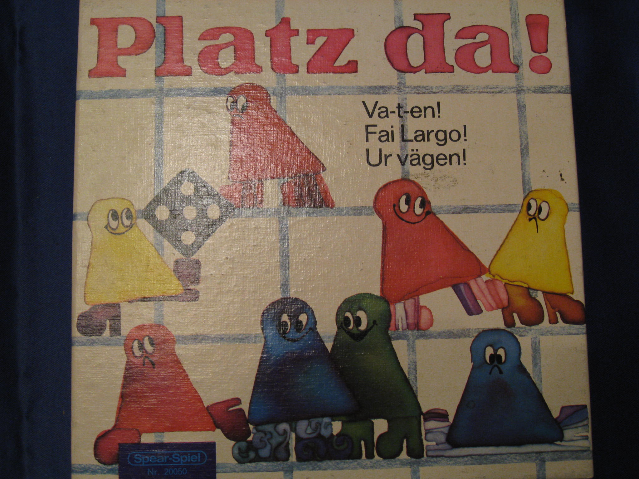 Platz da!