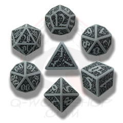 Gray & Black Skull 7 Dice set