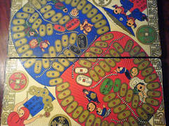 The Japanese Games of Cash and Akambo