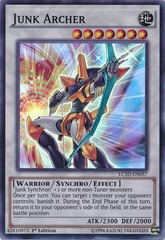 Junk Archer - LC5D-EN037 - Super Rare - 1st Edition