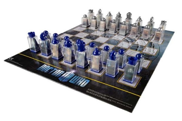 Doctor Who Lenticular Animated Chess Set