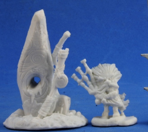 Highlands Familiar & Menhir