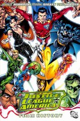 JUSTICE LEAGUE OF AMERICA TEAM HISTORY HC