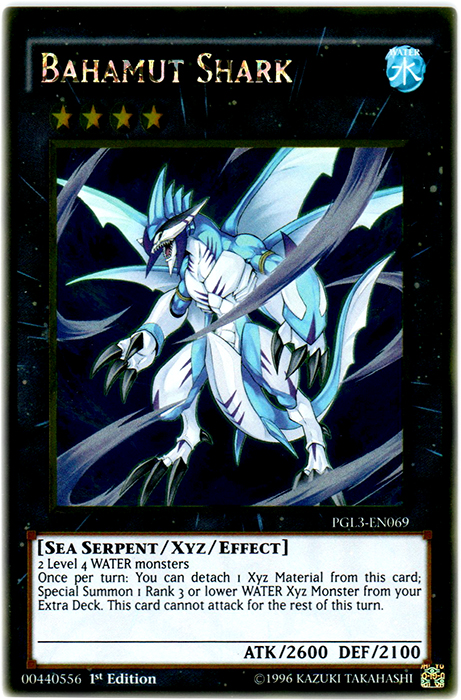 Bahamut Shark - PGL3-EN069 - Gold Rare - 1st Edition Bahamut Shark - PGL3-EN069 - Gold Rare - 1st Edition