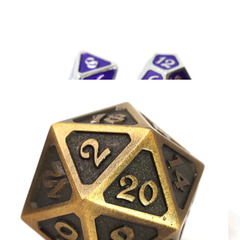 Single d20 - Mythica Battleworn Gold