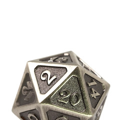 Single d20 - Mythica Battleworn Silver