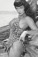 Bettie Page Unbound #2 10 Copy Photo Virgin Incv (Net) (STL118154)