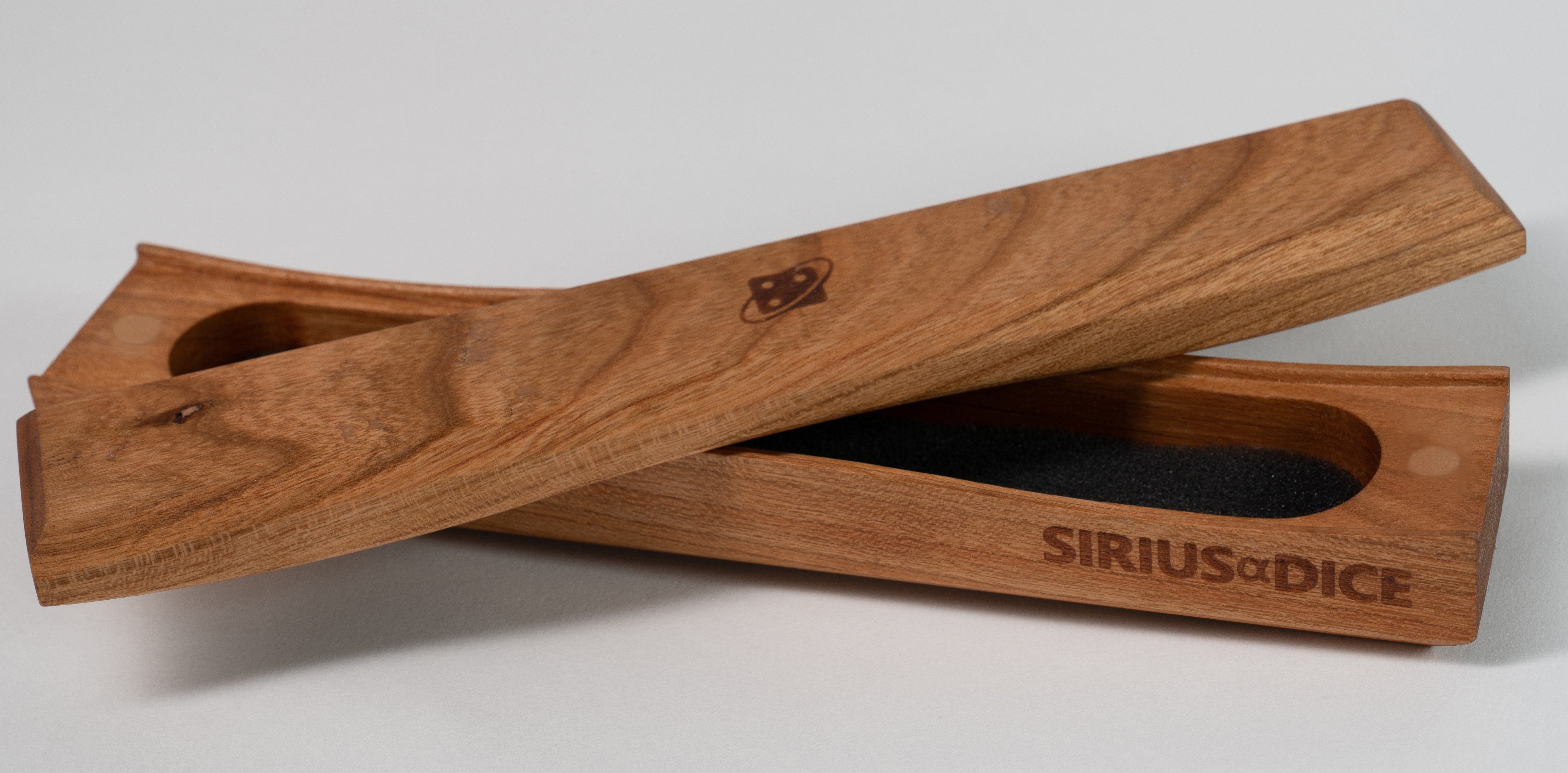 Sirius Dice 8 Cherry