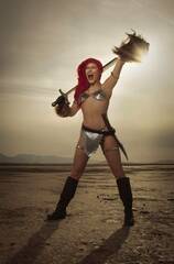 Invincible Red Sonja #10 Cvr H 20 Copy Incv Cosplay Virgin (STL219351)