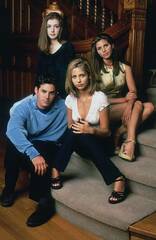 Buffy Vampire Slayer 25Th Anniv #1 Cvr F Scooby Gang Photo (STL217993)