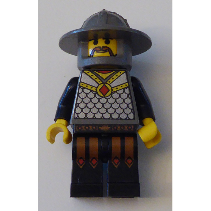 LEGO Knight with Scale Mail and Red Amulet Minifigure