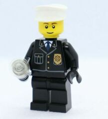 LEGO Policeman Town - Full Assembly with light up Flashlight Minifigure
