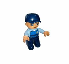 LEGO Duplo Male Cop with Bright Light Blue Shirt and Policebadge Duplo Figure