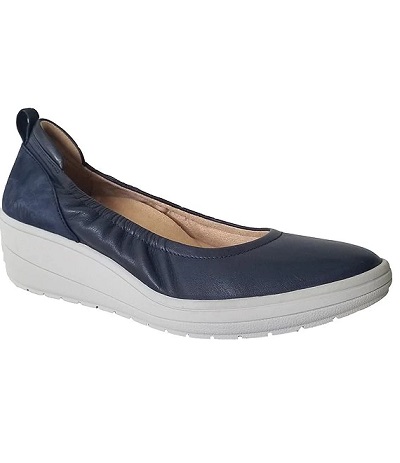 Kenneth Cole - Jacey Wedge Slip-Ons