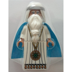 LEGO Vitruvius with Medallion and Black Eyes with Pupils Minifigure