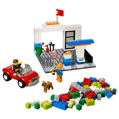 LEGO Suitcase Set 10659