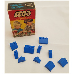 LEGO Sloping Roof Bricks Set (Blue) 281-2