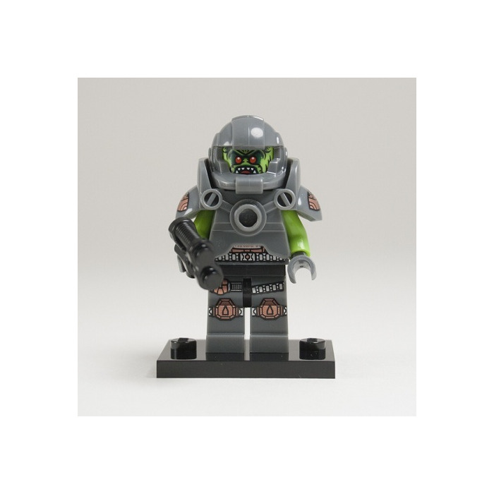 LEGO Alien Avenger Set 71000-11