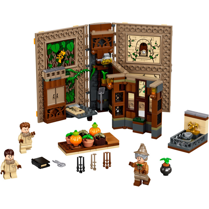 LEGO Hogwarts Moment: Herbology Class Set 76384