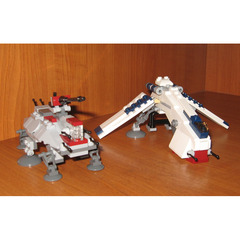 LEGO Mini Republic Dropship Mini AT-TE Brickmaster Pack (SDCC 2009 exclusive) Set COMCON010