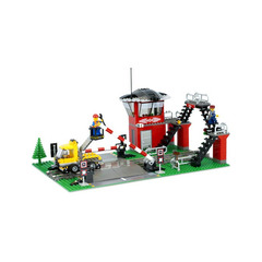 LEGO Train Level Crossing Set 10128