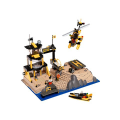 LEGO Coast Watch HQ Set 7047