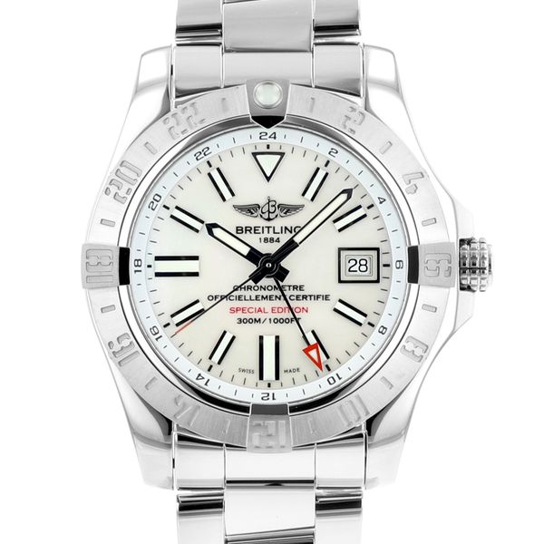 Breitling A32390 - Avenger II GMT