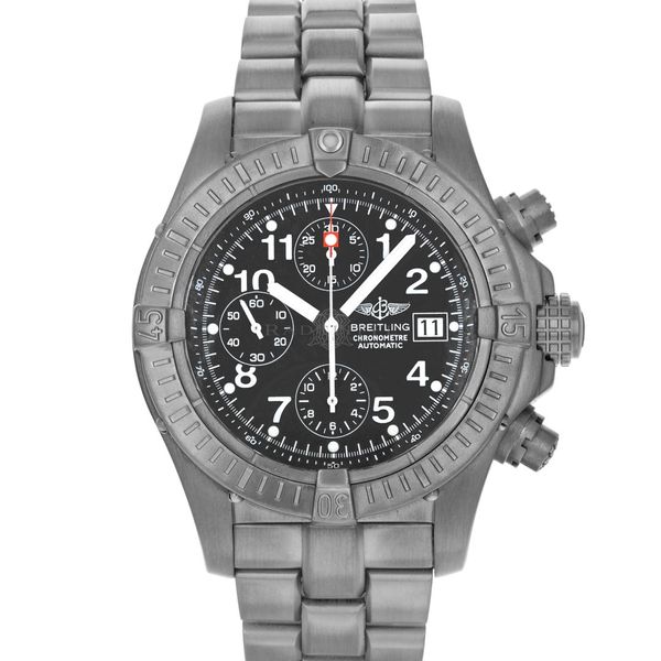 Breitling E13360 - Chrono Avenger