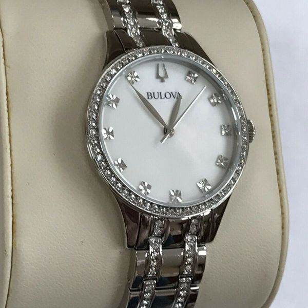 Bulova 96X145 - Crystal