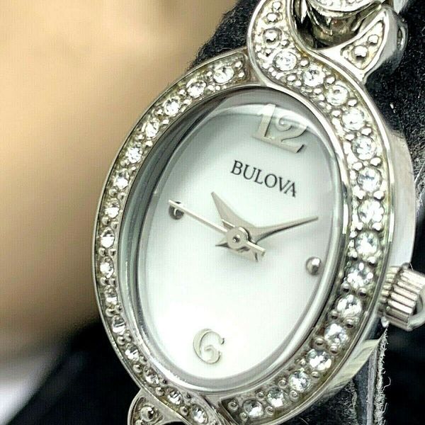 Bulova 96L199 - Crystal