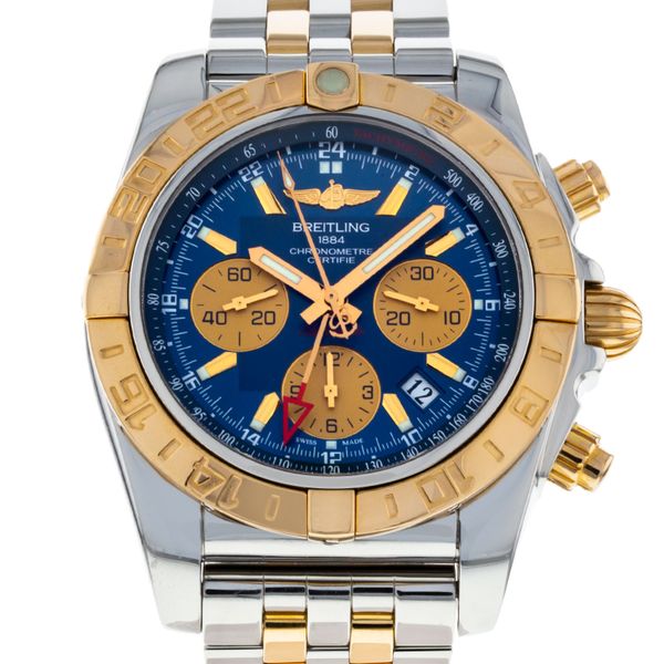 Breitling CB0420 - Chronomat 44 GMT