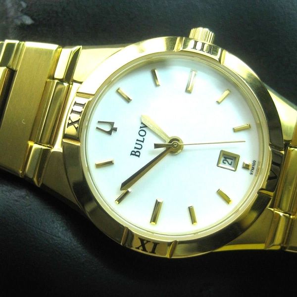 Bulova 97M100 -