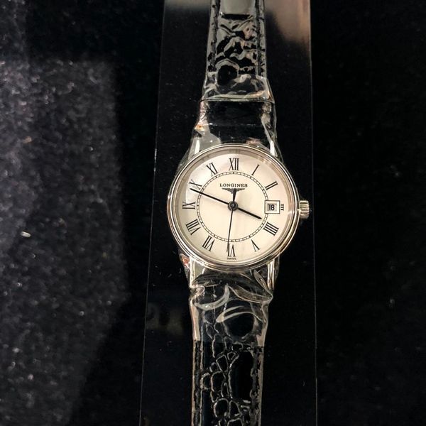 Longines L4.320.4.11 - Presence Quartz 30mm