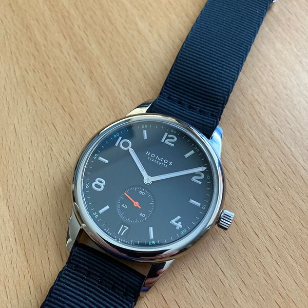 Nomos 776 - Club Automatic Date Atlantic