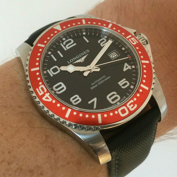 Longines L3.695.4.59 - Hydroconquest Automatic 41 Red