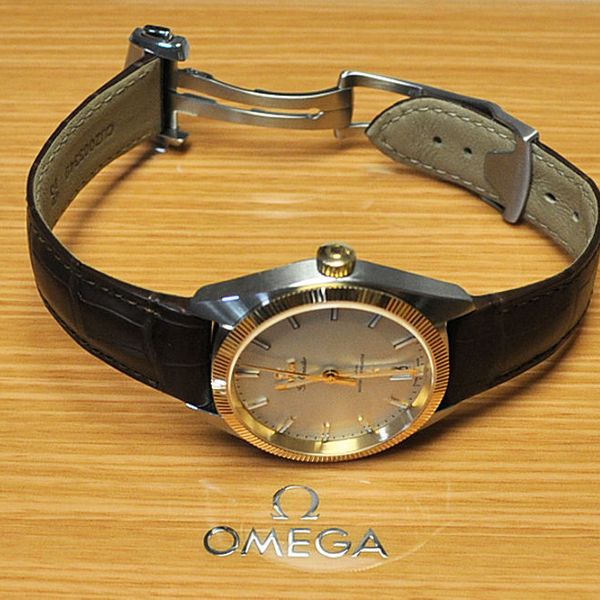 Omega 130.53.39.21.02.002 - Globemaster