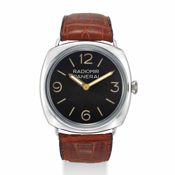 Panerai PAM002 - Luminor Base