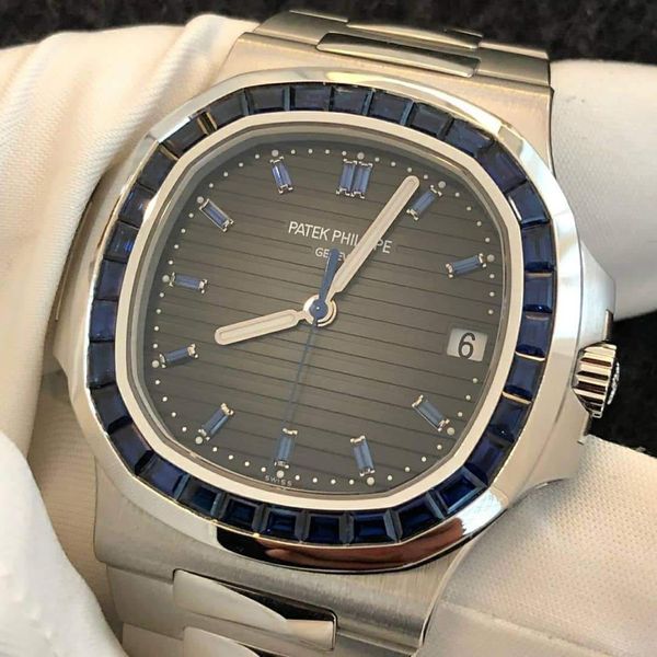 Patek Philippe 5711/111P - Nautilus 5711