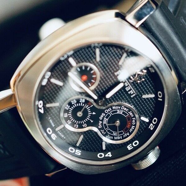 Panerai FER00015 - Ferrari Perpetual Calendar