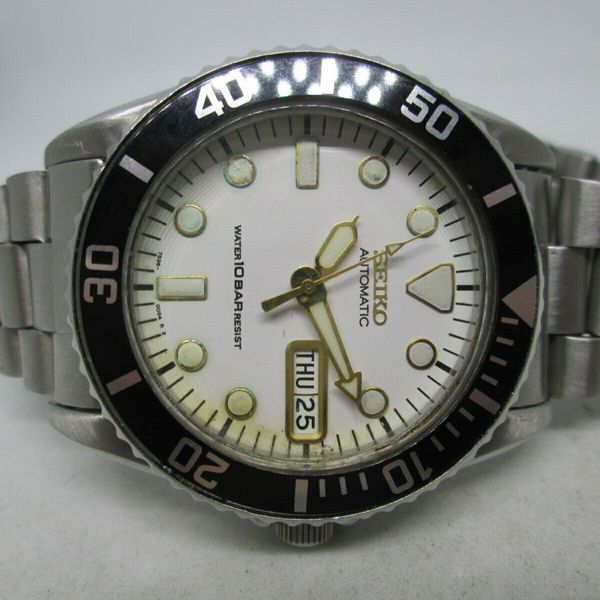 Seiko SKX021 - SKX