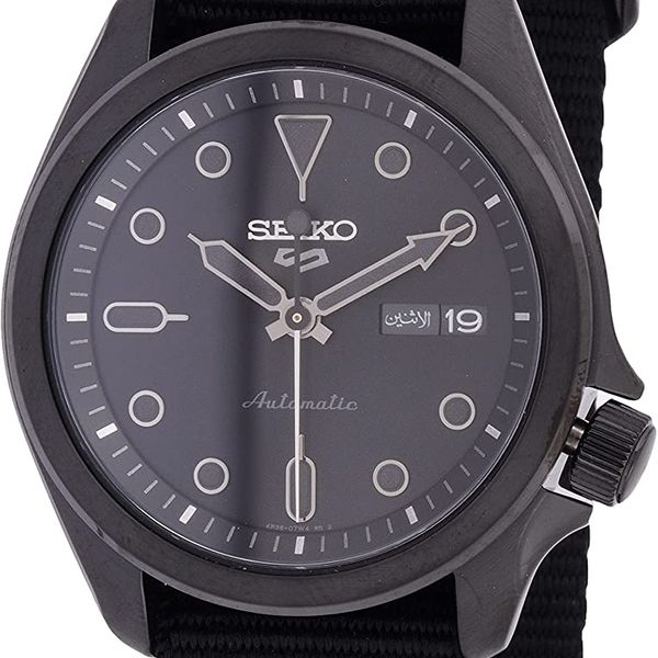 Seiko SRPE69 - 5 Sports