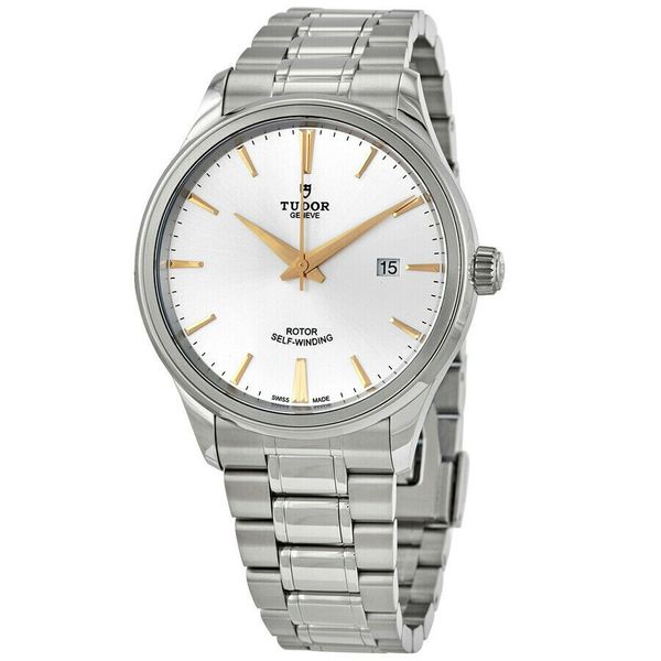 Tudor 12700 - Style