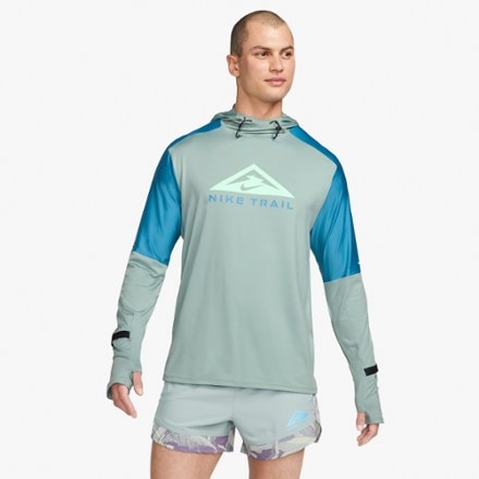 Nike - Trail Hoodie - Mens