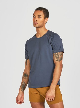Janji - Helio Tech T-Shirt - Mens - OBSIDIAN