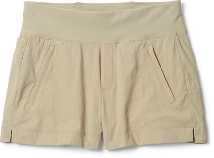 Athleta - Trekkie North Shorts - Womens - ECRU