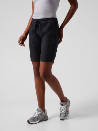 Athleta - Farallon Bermuda Shorts - Womens - BLACK