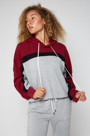 Fourlaps - Rush Pullover Hoodie - Womens - RED VELVET